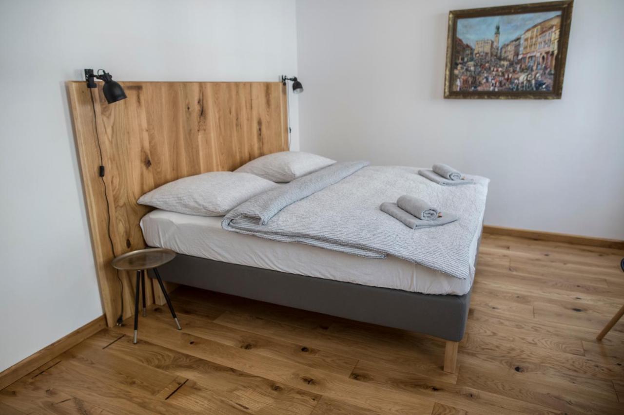 Penzion Stastny Medved Znojmo Exterior foto